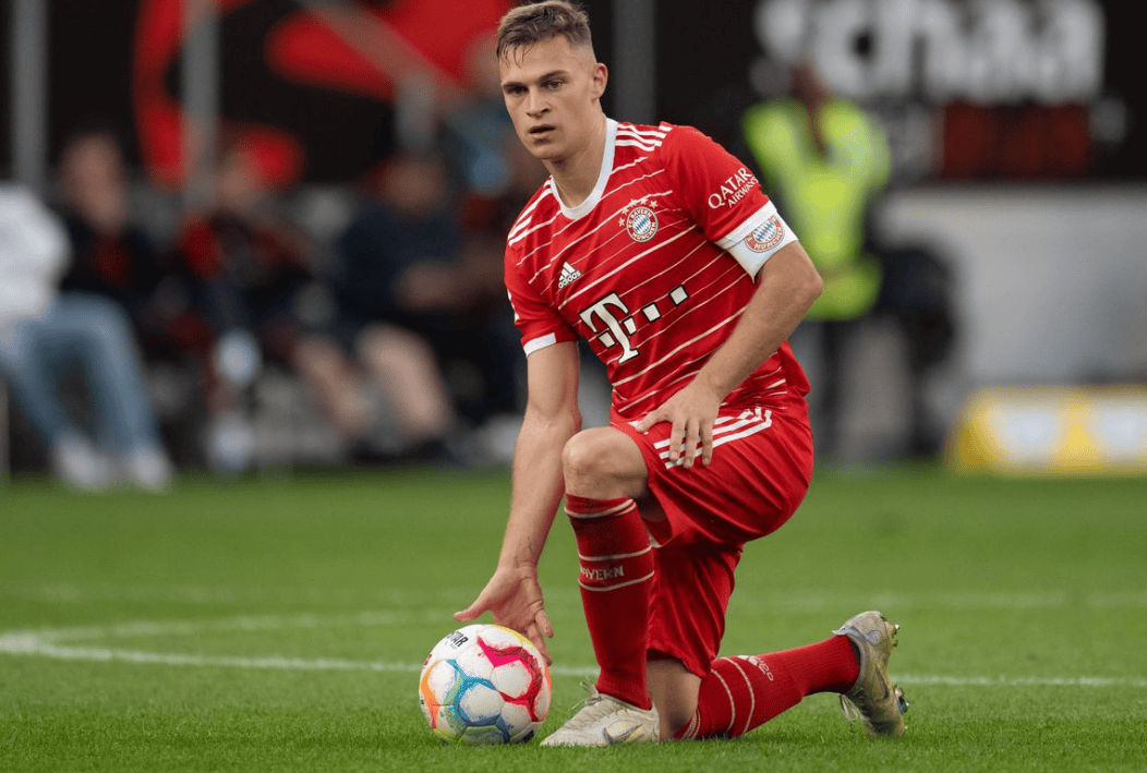 英雄联盟全球总决赛-加时末段德国杯焦点战，门兴格拉德巴赫主帅复盘，悬念犹存，身体对抗强度拉满的简单介绍